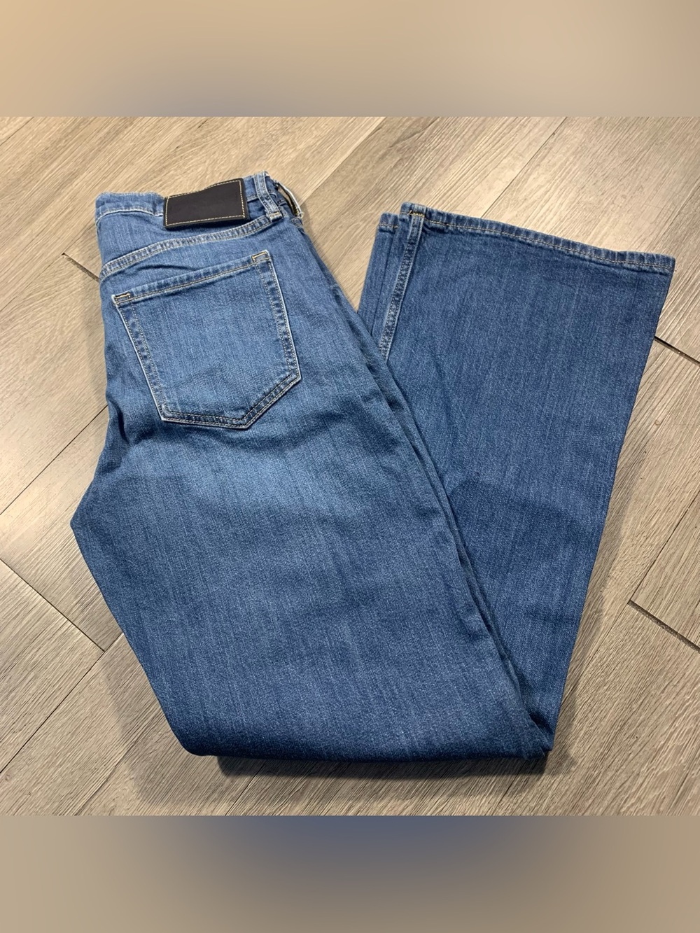 BR Banana Republic The Relaxed Flare Medium Wash Stretch Jeans size 28